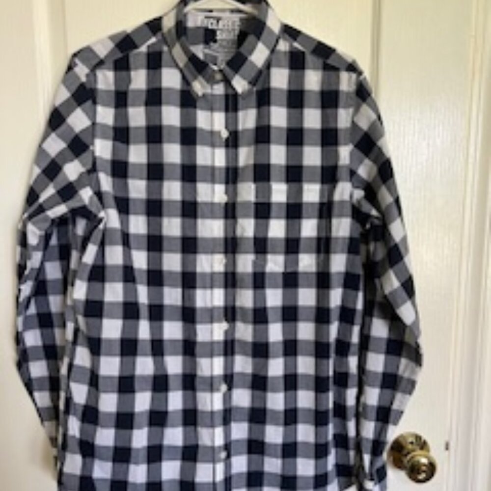 Men's button down casual shirt